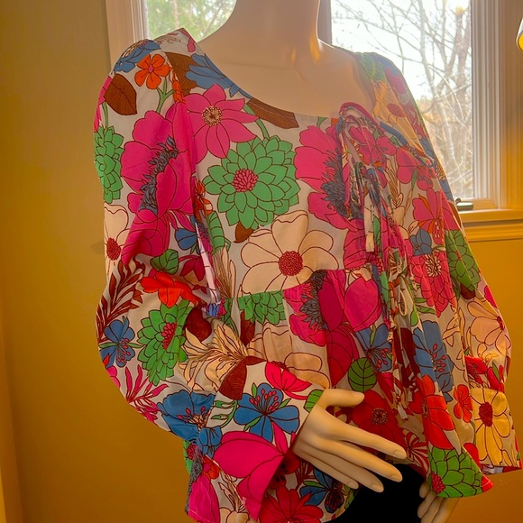 TUCKERNUCK women’s Medium blouse - Picture 4 of 7